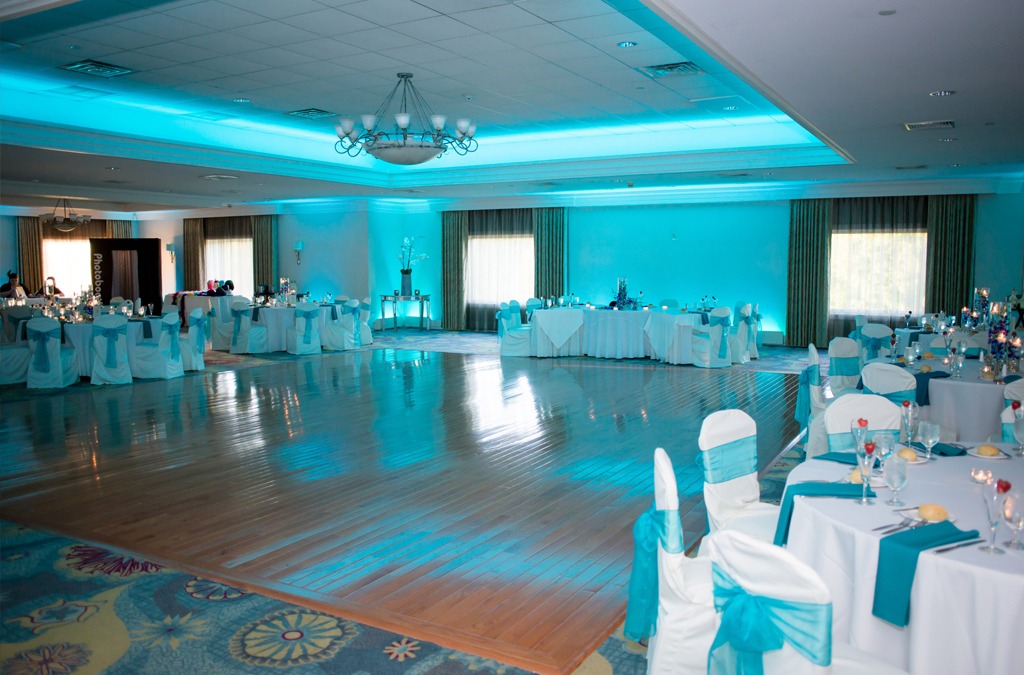wedding dining room with blue decorations