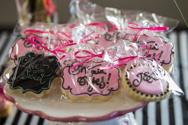personalized bridal shower cookies